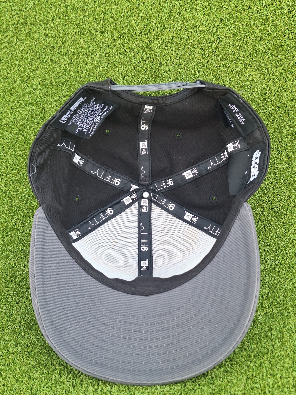 Star Wars New Era 9Fifty Boba Fett Snapback Hat Rare. Mandalorian Crest - Picture 5 of 8